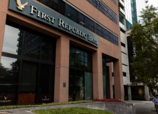 Υπό διαπραγμάτευση συμφωνία για τη διάσωση της αμερικανικής First Republic Bank