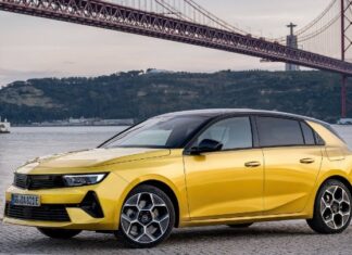 Το νέο Opel Astra Electric έχει τελική ταχύτητα 170 χλμ./ώρα