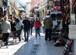 Νέο σκηνικό στο ελληνικό λιανεμπόριο