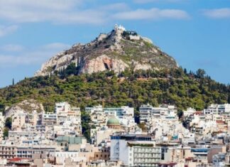 Σε πλήρη αναδιαμόρφωση και επαναλειτουργία ως το τέλος καλοκαιριού το θέατρο και ο λόφος του Λυκαβηττού