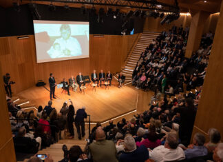 Ο δήμος Αθηναίων τίμησε τον Μιλτιάδη Έβερτ δίνοντας το όνομά του στο Αμφιθέατρο της Τεχνόπολης (Φωτό + Βίντεο)