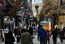 Θα ξεπεράσει τα 4 δισ. ευρώ ο τζίρος του λιανεμπορίου τον φετινό Δεκέμβριο εκτιμούν οι έμποροι – Ανοιχτά σήμερα τα καταστήματα