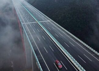 Μέχρι το 2025 μεγάλο μέρος του αυτοκινητόδρομου Ε20 της Σουηδίας θα προσφέρει ασύρματη φόρτιση στα ηλεκτρικά οχήματα