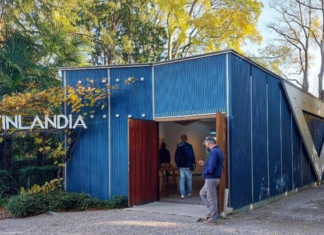 Τουαλέτα κομποστοποίησης στο φινλανδικό περίπτερο στην Μπιενάλε Αρχιτεκτονικής της Βενετίας