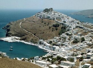 H «Le Figaro» εξυμνεί την Αστυπάλαια