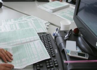 Οι 12 υποχρεώσεις των φορολογουμένων πριν φύγει το 2024