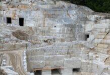 Τι δουλειά έχει η υψηλή τεχνολογία στα ενδότερα ενός λατομείου μαρμάρου;