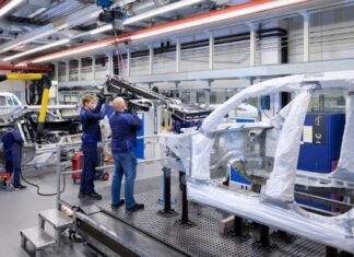 Η σπουδαιότητα των συνεργατικών ρομπότ στην αυτοκινητοβιομηχανία