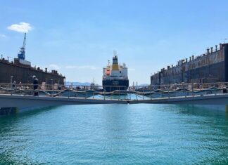 Με τις δεξαμενές της Σύρου και της Ελευσίνας, ο όμιλος ONEX θα έχεις τις μεγαλύτερες Panamax δεξαμενές στην Ελλάδα και δύο από τις μεγαλύτερες στην Αν. Μεσόγειο