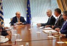 Συνάντηση της ηγεσίας του υπουργείου Εθνικής Οικονομίας με την ΕΕΤ