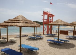 Έξυπνη ανακύκλωση στις πλαζ Βουλιαγμένης και Βάρκιζας