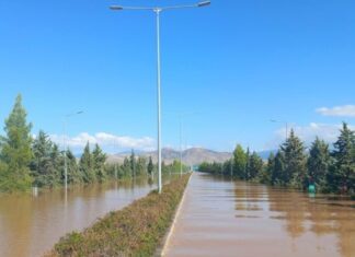Πυροσβεστική: Καταβάλλονται μεγάλες προσπάθειες για να ανοίξει η Αθηνών – Θεσσαλονίκης