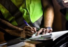 ΑΑΔΕ: Πάνω από 100 παραβάσεις σε μία εβδομάδα σε επιχειρήσεις δημοφιλών τουριστικών προορισμών