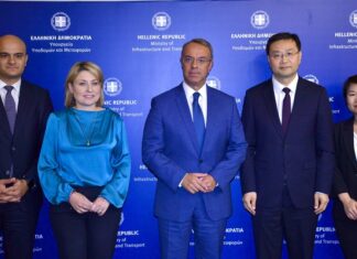 Χρ. Σταϊκούρας: Υπεγράφη η σύμβαση προμήθειας 250 νέων ηλεκτρικών λεωφορείων για Αθήνα και Θεσσαλονίκη