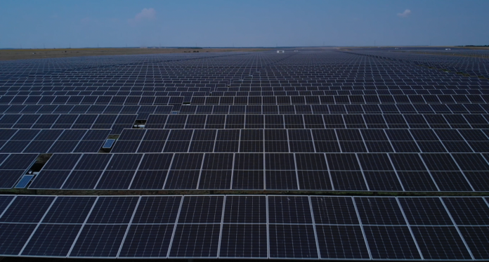 Φωτοβολταϊκό πάρκο στην περιοχή Calugareni, Νότια Ρουμανία