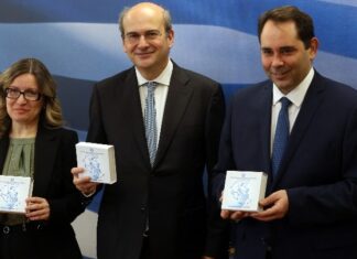 Προϋπολογισμός 2024: Μεταρρυθμίσεις, στήριξη εισοδομάτων και πάταξη της φοροδιαφυγής – Προβλέπει ανάπτυξη 2,9%