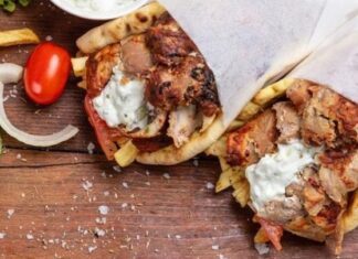 Στρώνουν το χαλί για άνοδο στα 4 ευρώ τον πιτόγυρο – Αν κινηθεί η «ΔΙΜΕΑ» θα πέσουν τα πρόστιμα βροχή