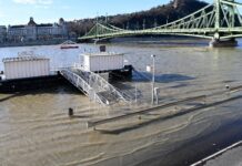 Ο Δούναβης υπερχείλισε στη Βουδαπέστη-Τα νερά στο υψηλότερο επίπεδο από το 2013