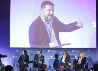 Οι στρατηγικές ESG σε δημόσιο και ιδιωτικό τομέα