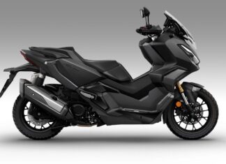 Το Honda Forza 125 προσφέρει άνετες και οικονομικές μετακινήσεις εντός πόλης