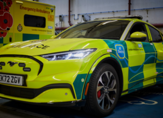 H ηλεκτρική Ford Mustang Mach-E σώζει ζωές στο Λονδίνο