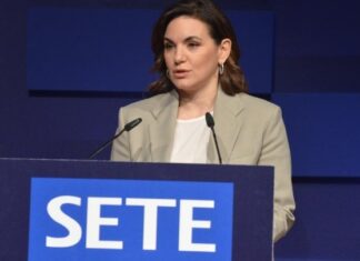 Κεφαλογιάννη: Η Ελλάδα μπορεί να γίνει πρότυπο βιώσιμης τουριστικής ανάπτυξης