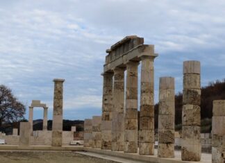 Εγκαινιάζεται σήμερα από τον πρωθυπουργό το αναστηλωμένο ανάκτορο του Φιλίππου Β΄ της Μακεδονίας, στις Αιγές