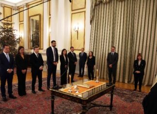 Ορκίστηκαν οι νέοι υπουργοί και υφυπουργοί της κυβέρνησης