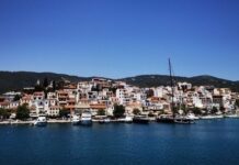 Κλείνουν οι συμφωνίες για τη νέα τουριστική περίοδο στη Σκιάθο – Στόχος η ποιότητα, η προσέλκυση επισκεπτών υψηλού επιπέδου και νέες αγορές