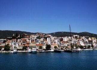 Κλείνουν οι συμφωνίες για τη νέα τουριστική περίοδο στη Σκιάθο – Στόχος η ποιότητα, η προσέλκυση επισκεπτών υψηλού επιπέδου και νέες αγορές