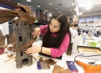 Με αύξηση επισκεπτών ολοκληρώθηκαν ARTOZYMA και Athens International Jewellery Show