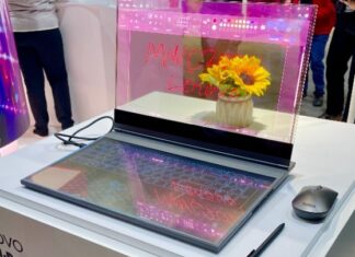 Laptop που φέρνει τον έξυπνο συνδυασμό του εικονικού και του πραγματικού παρουσιάστηκε στην MWC στη Βαρκελώνη