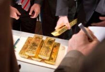 Η τιμή του χρυσού ξεπέρασε τα 3.500 δολάρια η ουγγιά για πρώτη φορά στην ιστορία