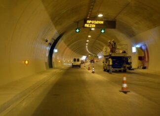 Δόθηκε στην κυκλοφορία η αναβαθμισμένη σήραγγα στην Κατερίνη με κατεύθυνση προς Θεσσαλονίκη