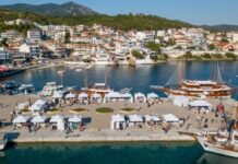 Μειωμένη επισκεψιμότητα και χαμηλότερη κατά κεφαλήν δαπάνη στη Χαλκιδική φέτος