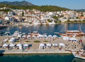 Προβλήματα στην εύρεση προσωπικού αντιμετωπίζουν πάνω από επτά στις 10 τουριστικές επιχειρήσεις της Χαλκιδικής – Λείπουν ρεσεψιονίστ, καμαριέρες, σεφ, σερβιτόροι, τεχνίτες και οδηγοί