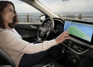 Το νέο Ford Kuga με αυτόματο κιβώτιο 8 σχέσεων και κινητήρα βενζίνης 1.5L EcoBoost 186 ίππων