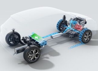 Σχεδόν ένα στα δύο αυτοκίνητα που αγόρασαν τον Ιούνιο οι Έλληνες έφερε υβριδικό σύστημα