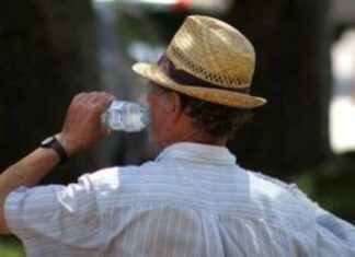 Μέτρα προστασίας των δημοσίων υπαλλήλων λαμβάνει το υπουργείο Εσωτερικών λόγω καύσωνα