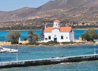 Ελαφόνησος: Το νησί που βάζει στόχο να γίνει πρότυπο βιώσιμης τουριστικής ανάπτυξης