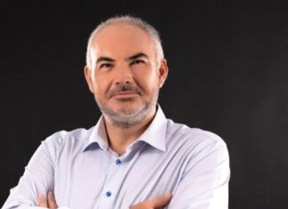 Θετική η φετινή τουριστική σεζόν για την Ελλάδα – H κρίση στα ευρωπαϊκά νοικοκυριά ροκανίζει πληρότητα και έσοδα στα ελληνικά ξενοδοχεία