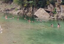 ΑΦΙΕΡΩΜΑ: Η παραλία του Δήμου Μετεώρων, γνωστή ως «πλαζ Αλέκος», σε υψόμετρο 1.000 μέτρων
