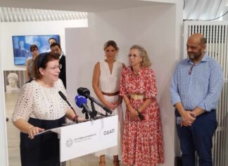 Το περίπτερο του ΟΔΑΠ εγκαινίασε η υπ. Πολιτισμού Λ. Μενδώνη και είδε τα εργαστήρια κατασκευής ακριβών αντιγράφων