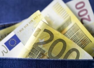 Σφίγγει ο κλοιός γύρω από τους ελεύθερους επαγγελματίες που φοροδιαφεύγουν – Κλείνουν ένα – ένα τα «παράθυρα»