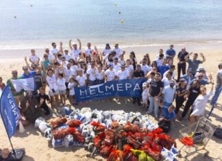 Περίπου 2.800 αποτσίγαρα και 400 κιλά απορριμμάτων μάζεψαν οι εργαζόμενοι του Ομίλου Επιχειρήσεων Σαρακάκη και της Kinsen, στη Βάρκιζα