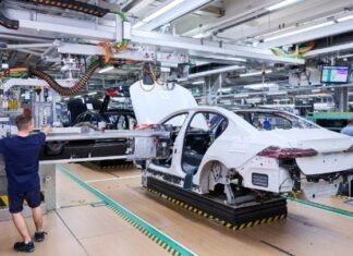 Η General Motors απολύει σχεδόν 1.000 εργαζομένους σε όλο τον κόσμο, κυρίως στις ΗΠΑ, σύμφωνα με πηγές