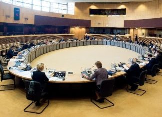 Κομισιόν: Δραστική μείωση του κενού ΦΠΑ στην Ελλάδα – Έπεσε κατά περισσότερες από 9 μονάδες μεταξύ 2019 και 2022