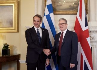 Συνάντηση Κυρ. Μητσοτάκη – Κιρ Στάρμερ: Οικονομία, ναυτιλία και τουρισμός στο επίκεντρο των συζητήσεων