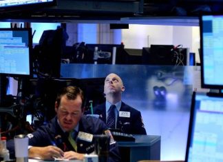 Καθησυχαστικές για τις διεθνείς αγορές οι πρώτες κινήσεις Τραμπ