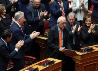 Νέος πρόεδρος της Βουλής ο Νικήτας Κακλαμάνης – Εξελέγη με 247 ψήφους